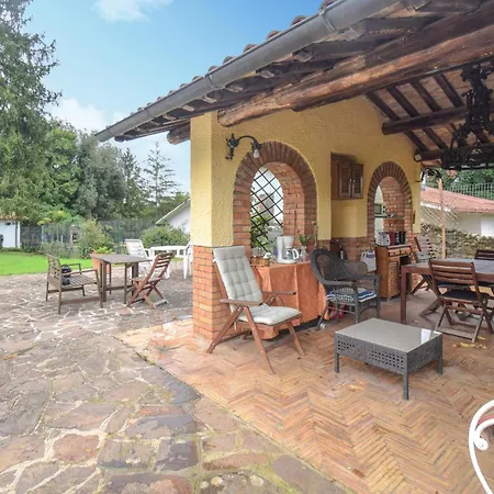 1 Bedroom Beautiful Home In Sutri *